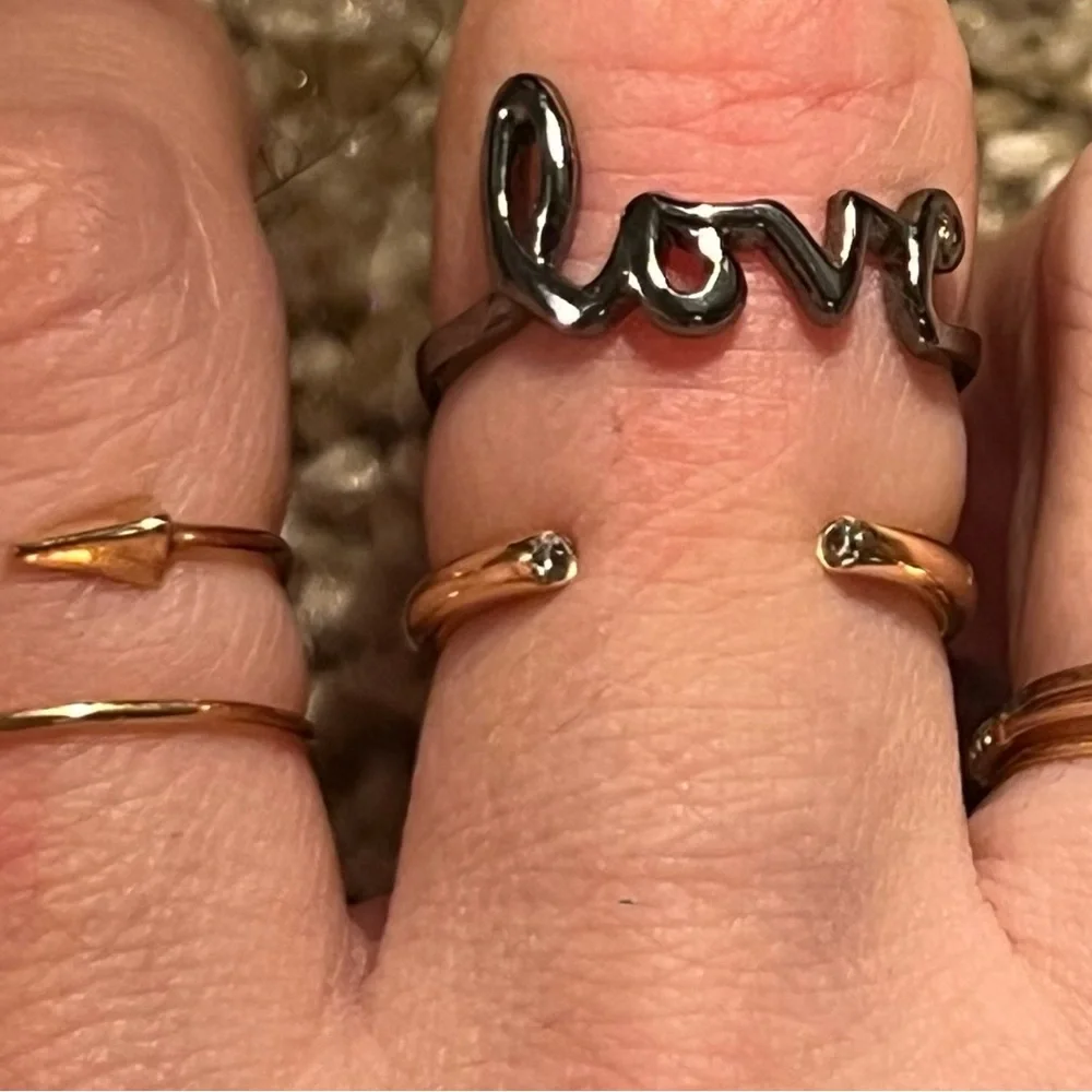 Black silver LOVE ring